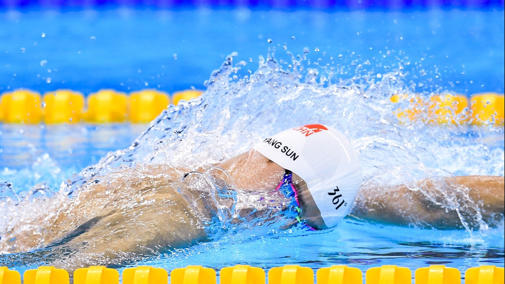 羽翼与引擎，当雄鹰掠过赛道—竞技场上的绝对主宰时刻