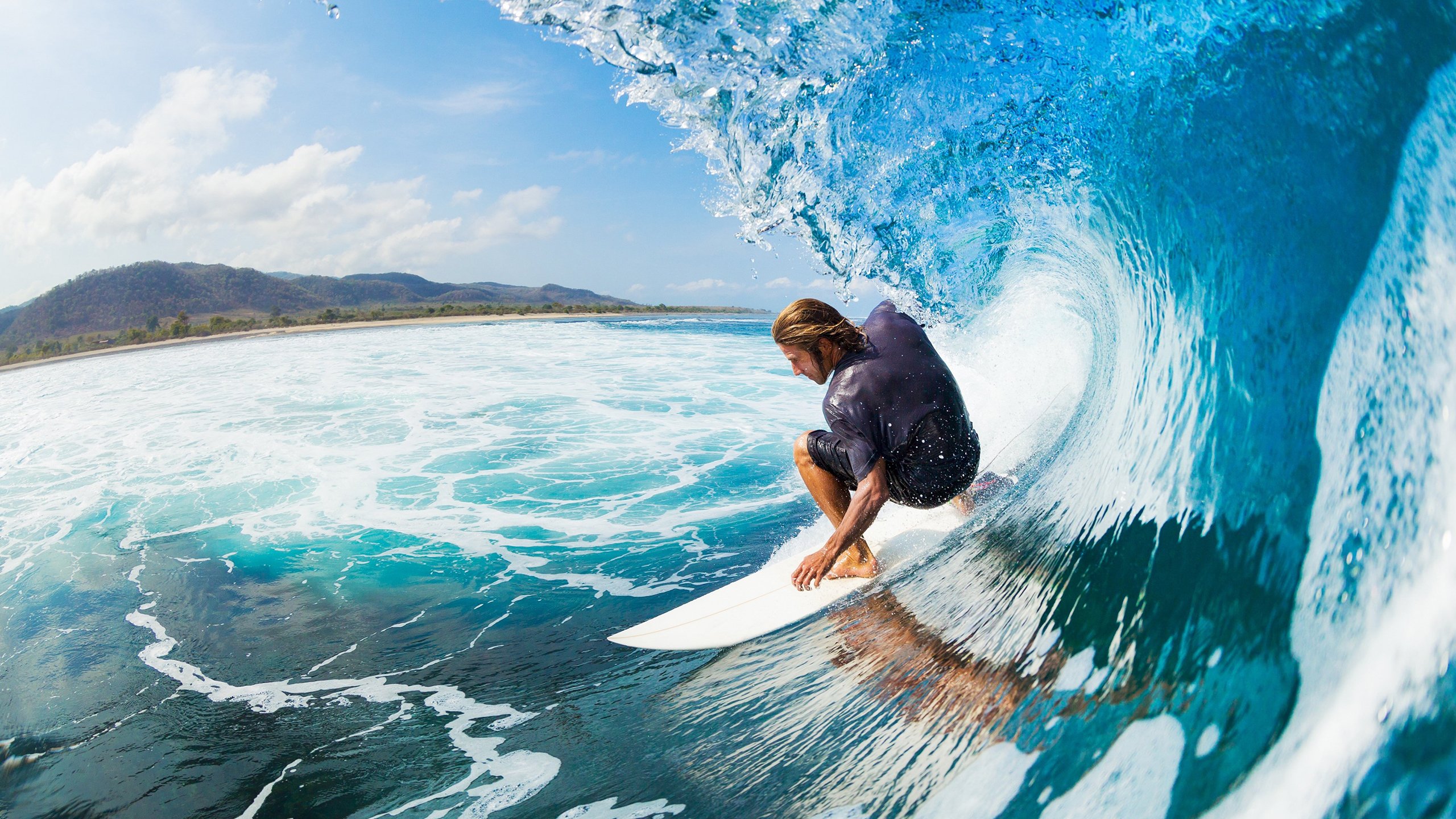 北欧风暴席卷绿茵场,东瀛孤星扛起全队—当瑞典足球碾压葡萄牙,张本智和却在另一赛场诠释领袖担当